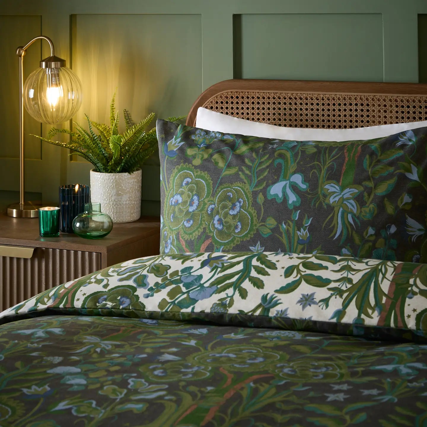 Green Floral Woodland Reversible Bedding Set