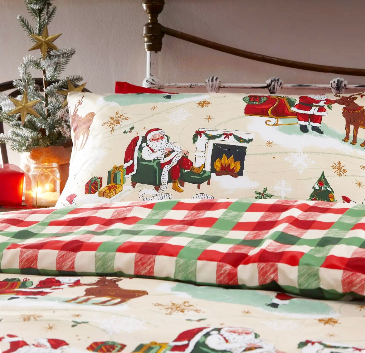 Jolly Santa Reversible Easy Iron Bedding