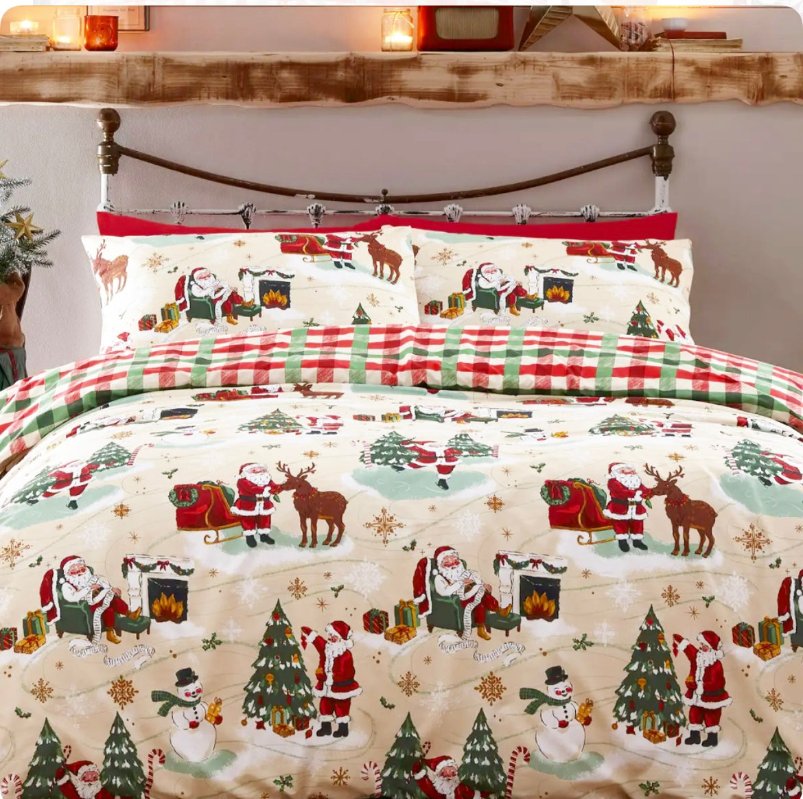 Jolly Santa Reversible Easy Iron Bedding